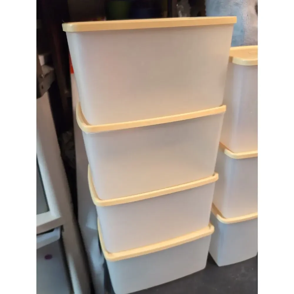 Vtg 28 Pc Tupperware Container 1527-4, 312-61, 1311-7, 311-28, 310-88, 714-2 Lot